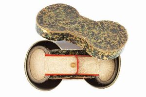 Paio di spalline da ufficiale  - Asta Rare Armi Antiche e Armature da Tutto il Mondo - Associazione Nazionale - Case d'Asta italiane