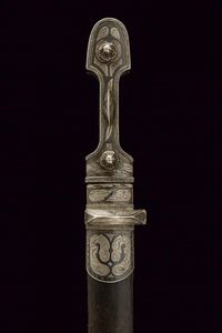Kindjal con fornimenti in argento  - Asta Rare Armi Antiche e Armature da Tutto il Mondo - Associazione Nazionale - Case d'Asta italiane