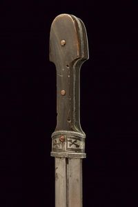Kindjal con fornimenti in argento  - Asta Rare Armi Antiche e Armature da Tutto il Mondo - Associazione Nazionale - Case d'Asta italiane