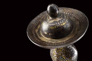 Bel tulvar con lama in damasco  - Asta Rare Armi Antiche e Armature da Tutto il Mondo - Associazione Nazionale - Case d'Asta italiane