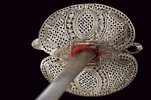 Spadino con impugnatura in argento traforato  - Asta Rare Armi Antiche e Armature da Tutto il Mondo - Associazione Nazionale - Case d'Asta italiane