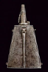 Fiasca da polvere in ferro  - Asta Rare Armi Antiche e Armature da Tutto il Mondo - Associazione Nazionale - Case d'Asta italiane