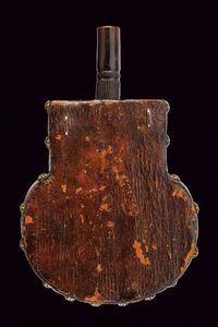 Bellissima fiasca da polvere  - Asta Rare Armi Antiche e Armature da Tutto il Mondo - Associazione Nazionale - Case d'Asta italiane