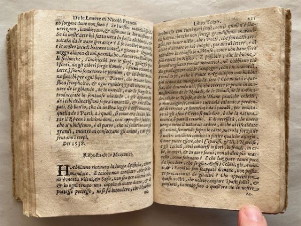 FRANCO, NICCOLÒ (1515-1570). De le lettere di Nicolo' Franco, scritte à prencipi, signori, & ad altri personaggi, e suoi amici, libri tre; ne le quali si scuopre l'arte del polito, e del terso scrivere. In Venetia: appresso Giorgio Valentino, 1615.  - Asta Libri antichi, rarit bibliografiche e prime edizioni del '900 - Associazione Nazionale - Case d'Asta italiane