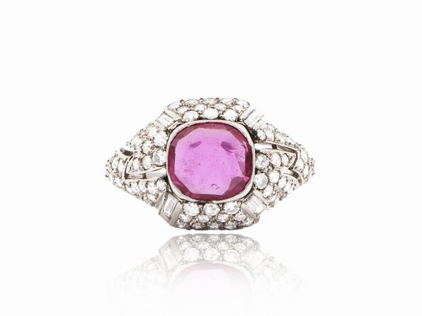 Anello dec� in platino con diamanti e rubino  - Asta Gioielli e Orologi - Associazione Nazionale - Case d'Asta italiane