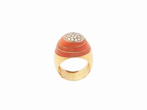 Anello in oro giallo con diamanti e corallo rosa arancio  - Asta Gioielli e Orologi - Associazione Nazionale - Case d'Asta italiane