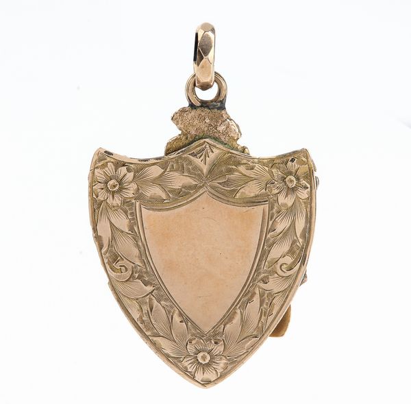 Pendente con stemma massonico in oro  - Asta Gioielli e Argenti Moderni e Contemporanei - Associazione Nazionale - Case d'Asta italiane