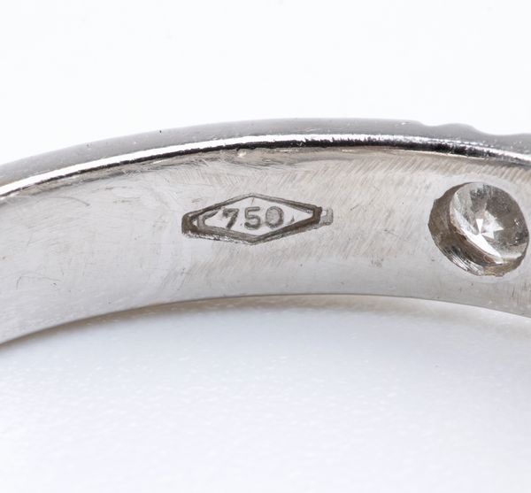 Anello veretta in oro con diamanti  - Asta Gioielli e Argenti Moderni e Contemporanei - Associazione Nazionale - Case d'Asta italiane