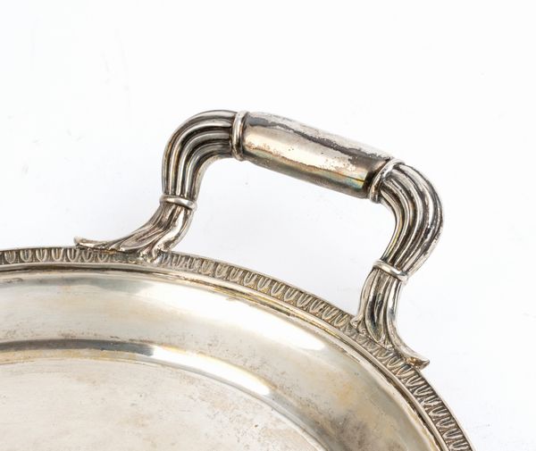 Coppia di vassoi in argento - Italia XX secolo, argentiere Luigi Calegaro  - Asta Gioielli e Argenti Moderni e Contemporanei - Associazione Nazionale - Case d'Asta italiane