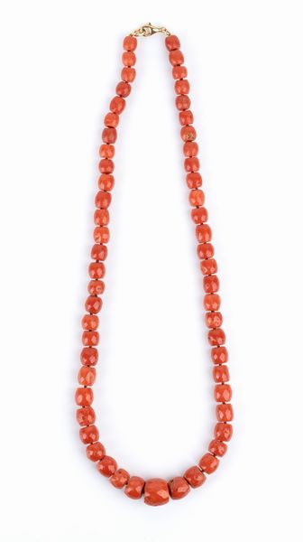 Collana in corallo Mediterraneo  - Asta Gioielli e Argenti Moderni e Contemporanei - Associazione Nazionale - Case d'Asta italiane