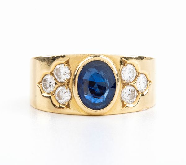 Anello a facia in oro con zaffiro e diamanti  - Asta Gioielli e Argenti Moderni e Contemporanei - Associazione Nazionale - Case d'Asta italiane