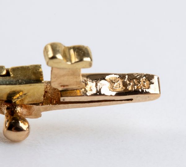 Bracciale in oro con rubino e diamanti  - Asta Gioielli e Argenti Moderni e Contemporanei - Associazione Nazionale - Case d'Asta italiane