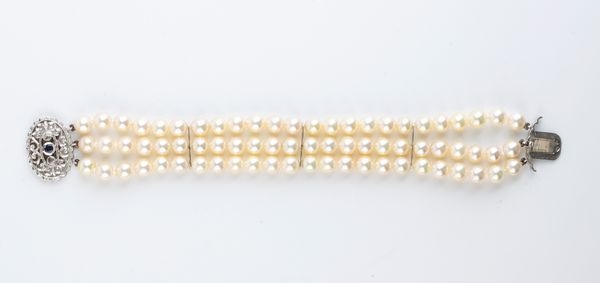 Bracciale di perle con fermezza in oro  - Asta Gioielli e Argenti Moderni e Contemporanei - Associazione Nazionale - Case d'Asta italiane