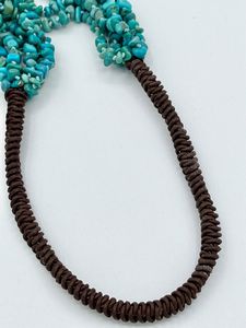 Collana a sei fili di ciottoli di turchese  - Asta Gioielli e Argenti Moderni e Contemporanei - Associazione Nazionale - Case d'Asta italiane