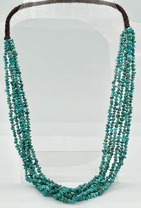 Collana a sei fili di ciottoli di turchese  - Asta Gioielli e Argenti Moderni e Contemporanei - Associazione Nazionale - Case d'Asta italiane