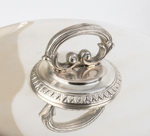 Coppia di legumiere in argento - Italia, met del XX secolo  - Asta Gioielli e Argenti Moderni e Contemporanei - Associazione Nazionale - Case d'Asta italiane