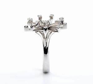 Anello in oro con diamanti  - Asta Gioielli e Argenti Moderni e Contemporanei - Associazione Nazionale - Case d'Asta italiane
