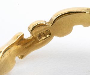 Anello in oro e argento con corallo Mediterraneo  - Asta Gioielli e Argenti Moderni e Contemporanei - Associazione Nazionale - Case d'Asta italiane