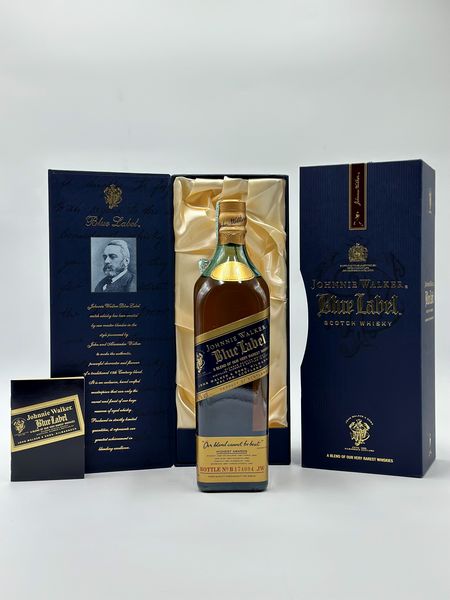 Johnnie Walker Blue Label Blended Scotch Whisky  - Asta Whisky & Whiskey and other Fine Spirits - Associazione Nazionale - Case d'Asta italiane