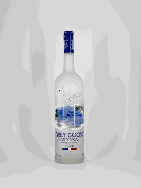 Grey Goose Original Vodka  - Asta Whisky & Whiskey and other Fine Spirits - Associazione Nazionale - Case d'Asta italiane