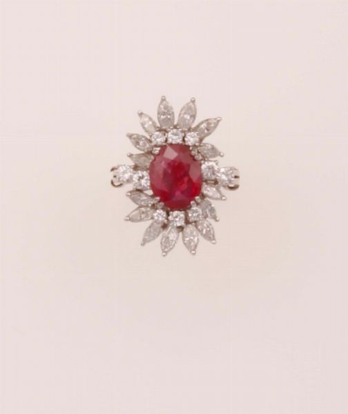 Anello con rubino Burma di ct 2,71 circa e diamanti a contorno  - Asta Fine Jewels - Associazione Nazionale - Case d'Asta italiane