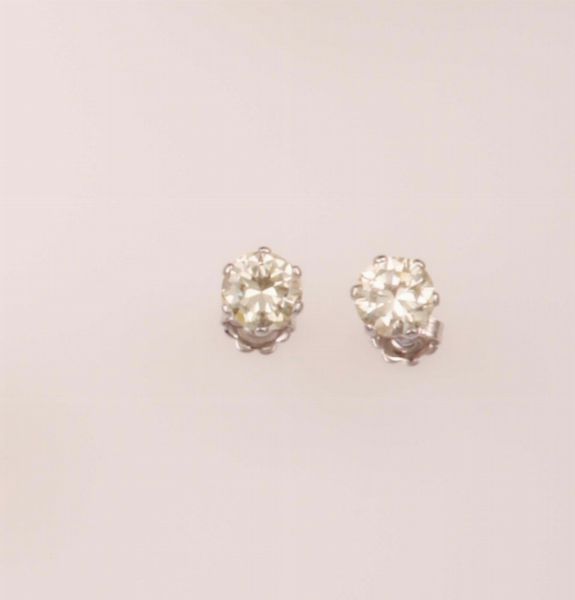 Orecchini con diamanti taglio brillante per ct 3,00 circa  - Asta Fine Jewels - Associazione Nazionale - Case d'Asta italiane