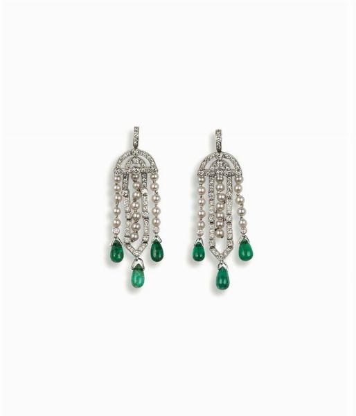 Orecchini pendenti con smeraldi, diamanti e perle  - Asta Fine Jewels - Associazione Nazionale - Case d'Asta italiane