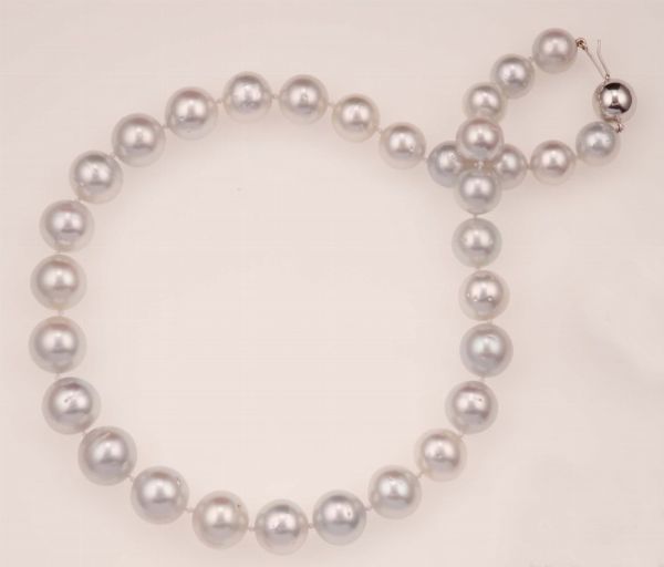 Girocollo composto da un filo di perle Australia  - Asta Fine Jewels - Associazione Nazionale - Case d'Asta italiane