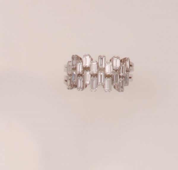 Anello con diamanti taglio baguette  - Asta Fine Jewels - Associazione Nazionale - Case d'Asta italiane