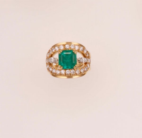 Repossi. Anello con smeraldo Colombia di ct 3,00 circa e diamanti a contorno  - Asta Fine Jewels - Associazione Nazionale - Case d'Asta italiane
