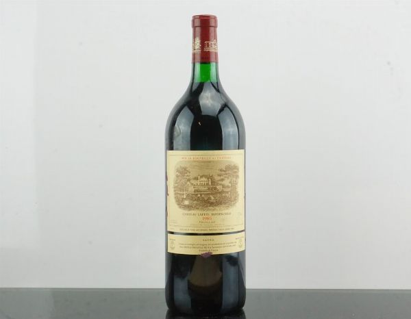 Ch&acirc;teau Lafite Rothschild 1986  - Asta AS TIME GOES BY | Vini Pregiati e da Collezione - Associazione Nazionale - Case d'Asta italiane