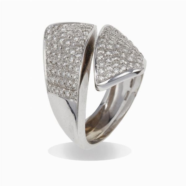 Anello con diamanti  - Asta Gioielli - Associazione Nazionale - Case d'Asta italiane