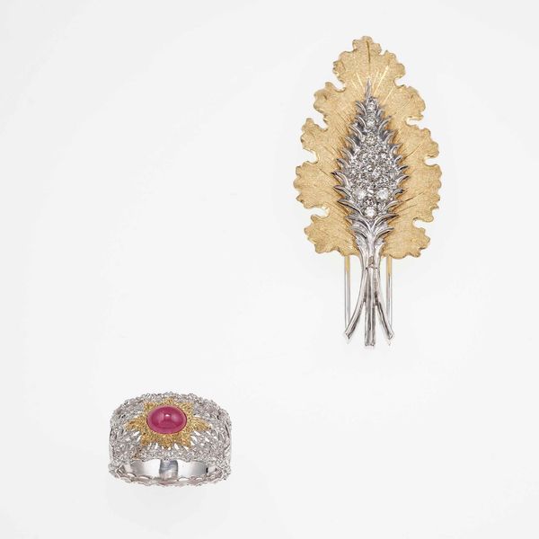 Lotto composto da una clip con diamanti ed un anello con rubino  - Asta Gioielli - Associazione Nazionale - Case d'Asta italiane