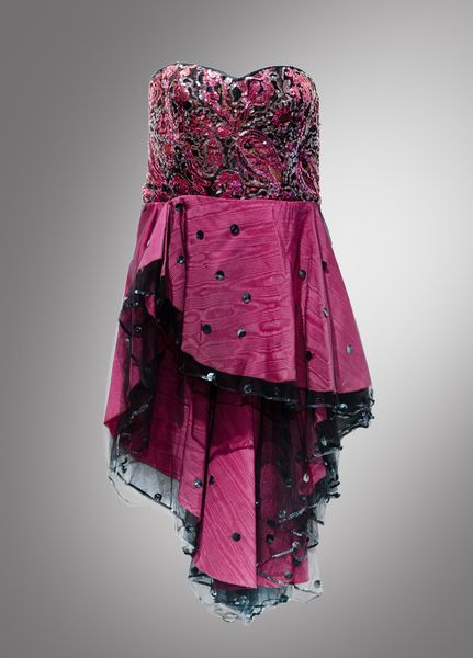 Abito da donna corto fucsia con bustino con applicazioni (da Viv)  - Asta Napoli, j'adore! - Associazione Nazionale - Case d'Asta italiane