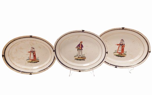 Fabbrica Migliuolo Giustiniani (attiva a Napoli nella prima metà XIX secolo) : Lotto unico di tre vassoi ovali  - Asta Napoli, j'adore! - Associazione Nazionale - Case d'Asta italiane