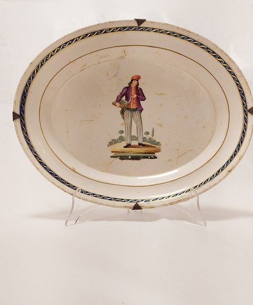 Fabbrica Migliuolo Giustiniani (attiva a Napoli nella prima metà XIX secolo) : Lotto unico di tre vassoi ovali  - Asta Napoli, j'adore! - Associazione Nazionale - Case d'Asta italiane