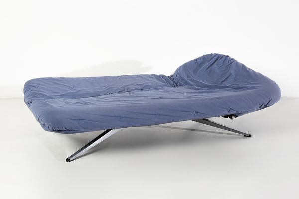 FABRIZIO BALLARDINI & FULVIO FORBICINI : Divano-letto mod. Ribalta per Arflex, Milano  - Asta Asta 447 | DESIGN E ARTI DECORATIVE DEL NOVECENTO Online - Associazione Nazionale - Case d'Asta italiane