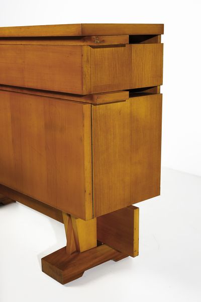 BASSI (cerchia di GIOVANNI MICHELUCCI) GIOVANNI BATTISTA : Credenza  - Asta Asta 447 | DESIGN E ARTI DECORATIVE DEL NOVECENTO Online - Associazione Nazionale - Case d'Asta italiane