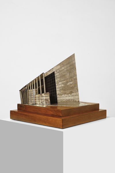 SUPERSTUDIO : Modellino della Banca di Credito Cooperativo dell'Alta Brianza. argentiere Guanziroli  - Asta Asta 447 | DESIGN E ARTI DECORATIVE DEL NOVECENTO Online - Associazione Nazionale - Case d'Asta italiane