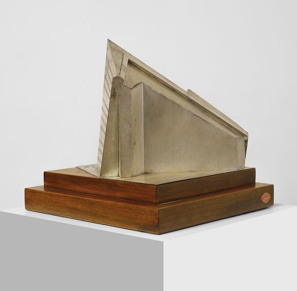 SUPERSTUDIO : Modellino della Banca di Credito Cooperativo dell'Alta Brianza. argentiere Guanziroli  - Asta Asta 447 | DESIGN E ARTI DECORATIVE DEL NOVECENTO Online - Associazione Nazionale - Case d'Asta italiane