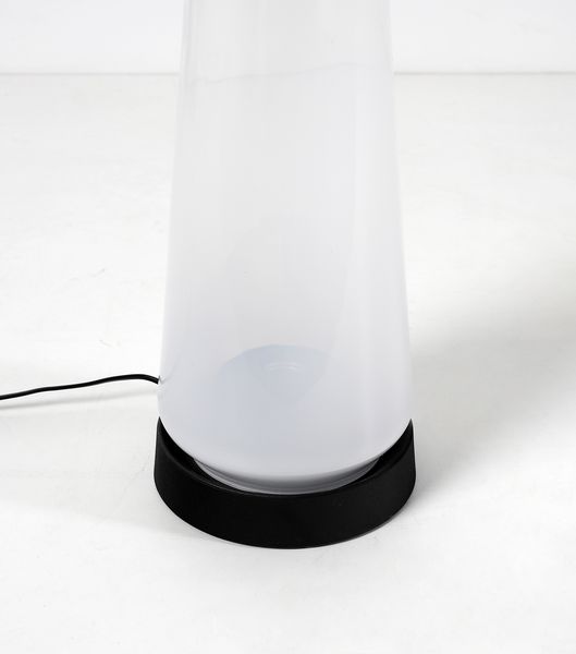 LEUCOS : Lampada da terra  - Asta Asta 447 | DESIGN E ARTI DECORATIVE DEL NOVECENTO Online - Associazione Nazionale - Case d'Asta italiane