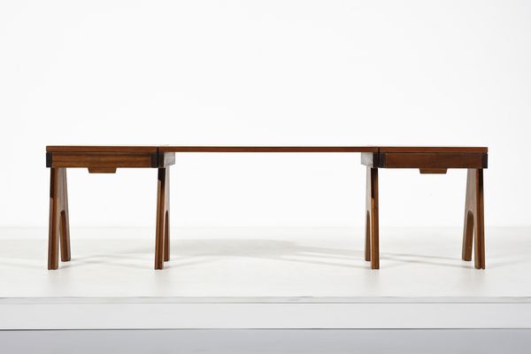 ANGELO MANGIAROTTI (1921-2012) & BRUNO MORASSUTTI (1920-2008) : Coppia di comodini con panca per Mascheroni, Italia  - Asta Asta 447 | DESIGN E ARTI DECORATIVE DEL NOVECENTO Online - Associazione Nazionale - Case d'Asta italiane