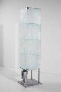 PALADINO MIMMO (n. 1948) : Philosopher Vetrinetta-libreria per Cleto Munari, Italia  - Asta Asta 447 | DESIGN E ARTI DECORATIVE DEL NOVECENTO Online - Associazione Nazionale - Case d'Asta italiane