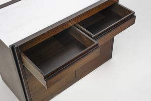 MANGIAROTTI ANGELO (1921 - 2012) : Mobile contenitore della serie 4D per Molteni, Italia  - Asta Asta 447 | DESIGN E ARTI DECORATIVE DEL NOVECENTO Online - Associazione Nazionale - Case d'Asta italiane