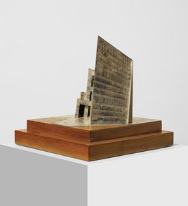 SUPERSTUDIO : Modellino della Banca di Credito Cooperativo dell'Alta Brianza. argentiere Guanziroli  - Asta Asta 447 | DESIGN E ARTI DECORATIVE DEL NOVECENTO Online - Associazione Nazionale - Case d'Asta italiane