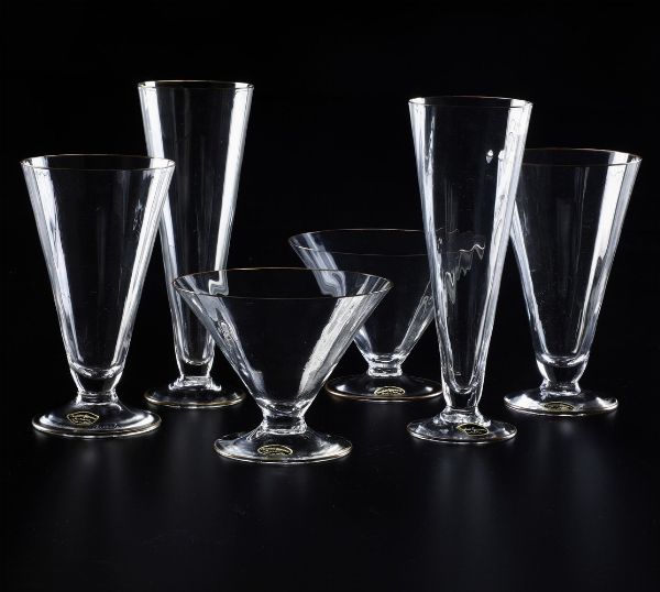 Servizio di calici.<BR>Murano, Manifattura Giovanni Cenedese, seconda met del XX secolo.  - Asta Arredo per la Tavola - Associazione Nazionale - Case d'Asta italiane