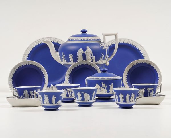 Parte di servizio da t�.<BR>Inghilterra, Manifattura di Wedgwood, inizi del XX secolo.  - Asta Arredo per la Tavola - Associazione Nazionale - Case d'Asta italiane