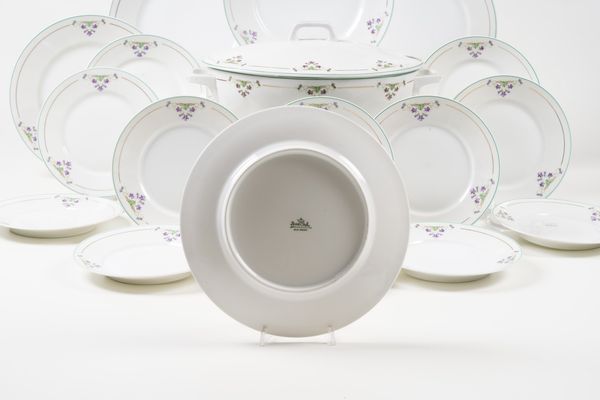 Servizio da tavola.<BR>Germania, Manifattura di Rosenthal, anni �20.  - Asta Arredo per la Tavola - Associazione Nazionale - Case d'Asta italiane