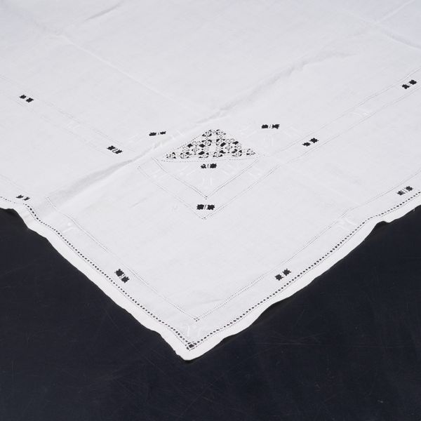 Tovaglia da t�.  - Asta Arredo per la Tavola - Associazione Nazionale - Case d'Asta italiane