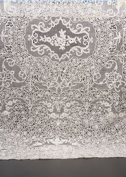 Tovaglia in pizzo di Cantù.  - Asta Arredo per la Tavola - Associazione Nazionale - Case d'Asta italiane